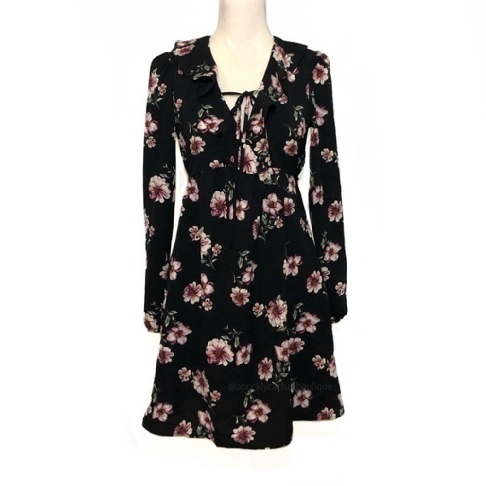 CLEARANCE NWOT Black Floral Ruffle Wrap Dress Long Sleeve